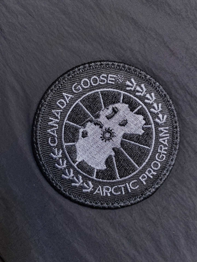 Can*a G00se down jackets